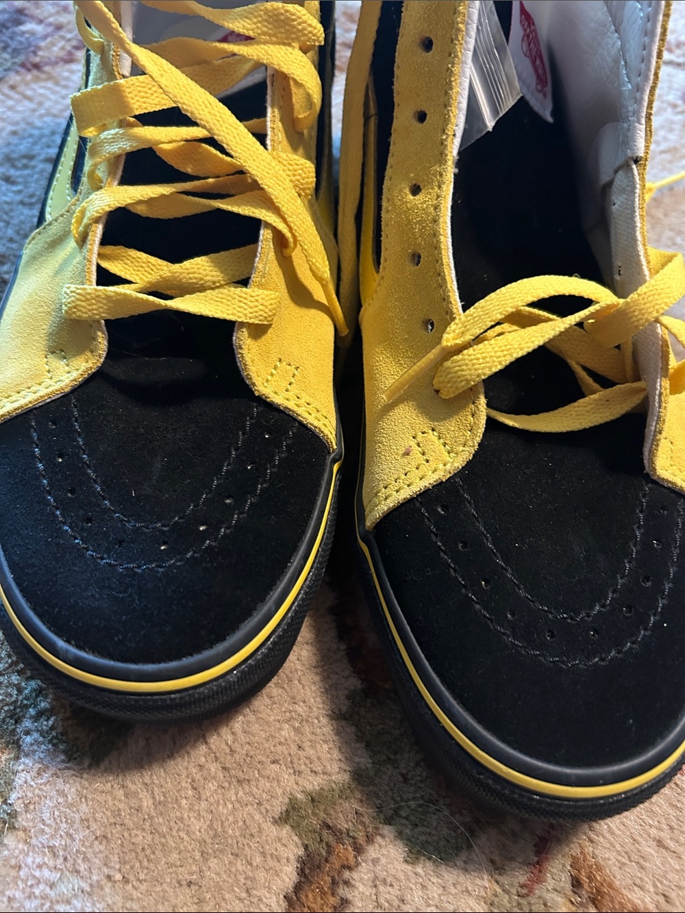 New Vans Sk8-Hi High-Top Sneakers in Black & Yellow leather 8 men’s 9.5 women’s - Picture 9 of 11